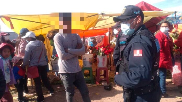 Menor tuvo que ser llevado a la dependencia policía para esclarecer el hecho.