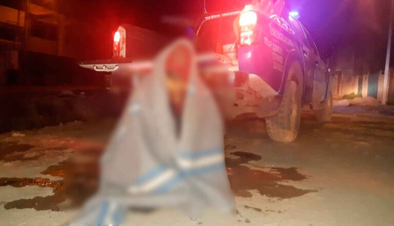 Salvan de la muerte a ebrio que cayó en zanja