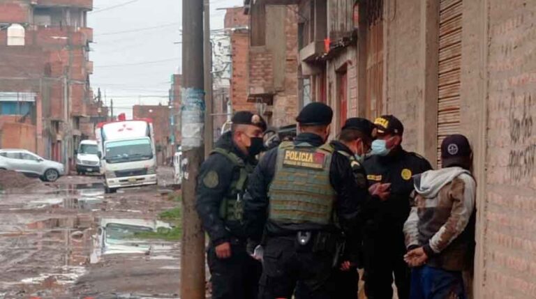 Detienen a cuatro luego de balacera