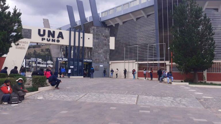 Habilitan caja de UNA para pagos por examen
