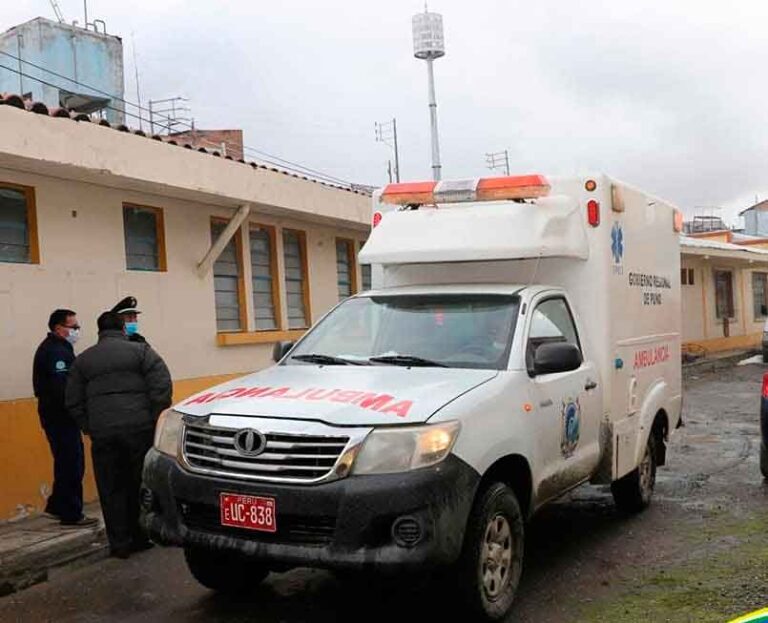 Entregan ambulancia reparada en Rinconada