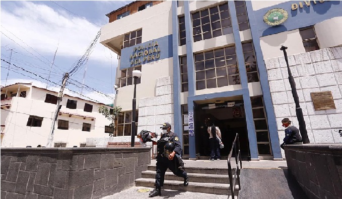 Hurtan en vivienda y se llevan todos los artefactos y 200 mil soles en Paucarpata