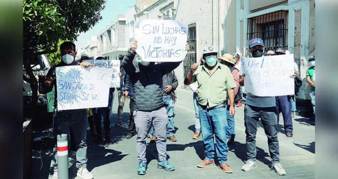Alcalde y pobladores de Siguas reclaman como suyos terrenos de Autodema