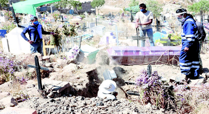 Cementerios distritales en Arequipa con poca capacidad para más entierros en pandemia 3