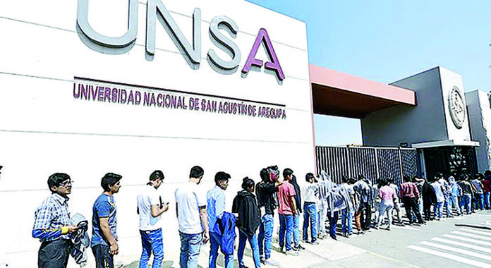 Promulgan ley que otorga bachillerato automático a egresados 2020 y 2021