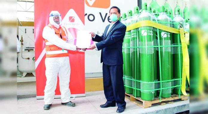 Cerro Verde dona 100 cilindros de oxígeno a dos hospitales para atención por Covid