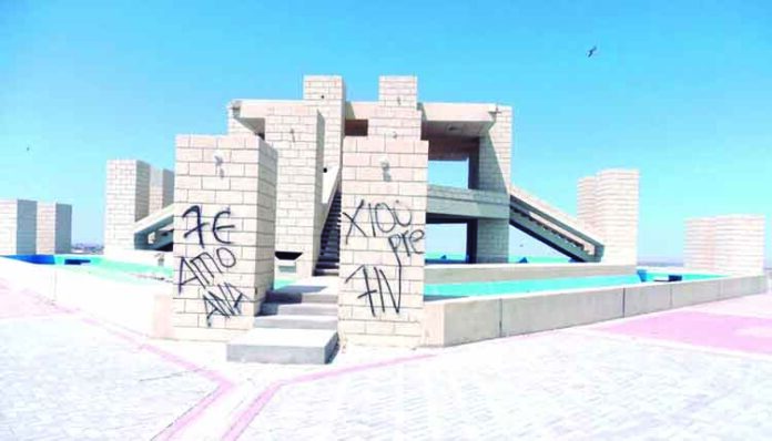 Arequipa: Monumento al Agua está en el olvido desde hace nueve años en Majes