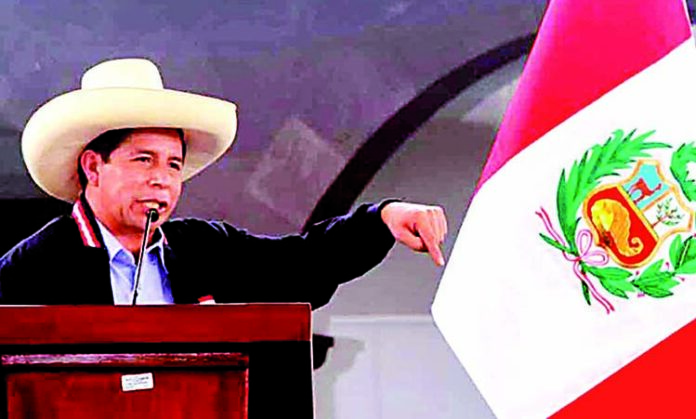 Pedro Castillo rechaza acusaciones sobre presunto financiamiento ilícito en campaña