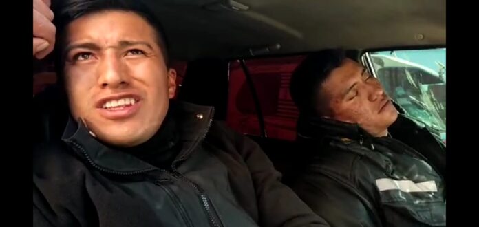 Intervienen a dos policías ebrios a bordo de un vehículos