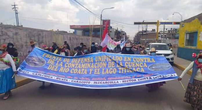 Cuenca coata paraliza vía Puno-Juliaca, por incumplimiento de planes aprobados por el gobierno nacional y local