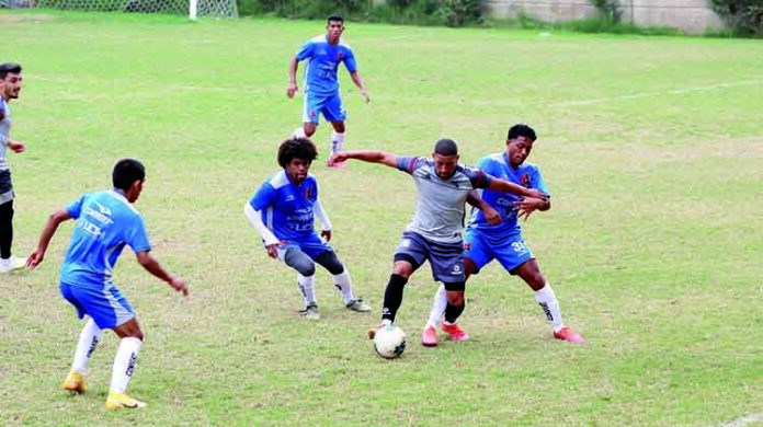 'Rojinegros' se ponen a punto y juegan un último amistoso antes de debutar la Fase 2