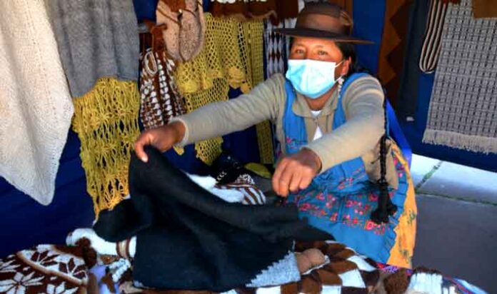 Cuatro artesanos puneños recibirán diploma del “Artesano Creativo al Bicentenario