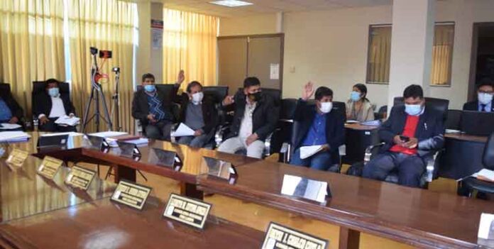 Puno: Jorge Zúñiga convocará reunión extraordinaria para tratar suspensión de Luque