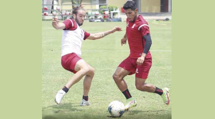 Arequipa: FBC Melgar entrena para vencer al ‘Muni’ y se ilusiona con la Libertadores