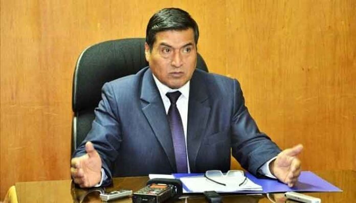 Exgobernador en contra de proyecto de ley que prohíbe a movimientos regionales competir en elecciones