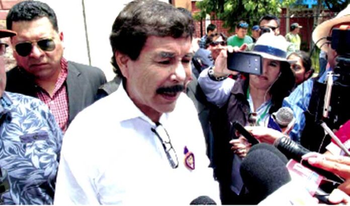 Arequipa: Juzgado reafirma sentencia a exalcalde por otorgamiento ilegal