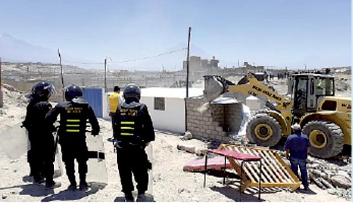 Arequipa: Procuraduría se prepara para desalojar a invasores de 8 terrenos estatales