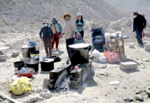 Arequipa: Alcalde de Cerro Colorado exhortó a invasores buscar la formalidad