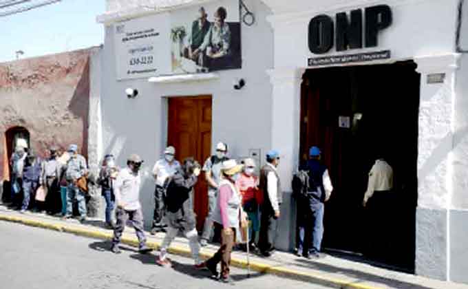 Arequipa: Unos 90 mil aportantes en la región accederán a pensiones