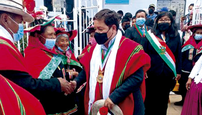 Congresista Guido Bellido participa de festejos por aniversario de Orurillo