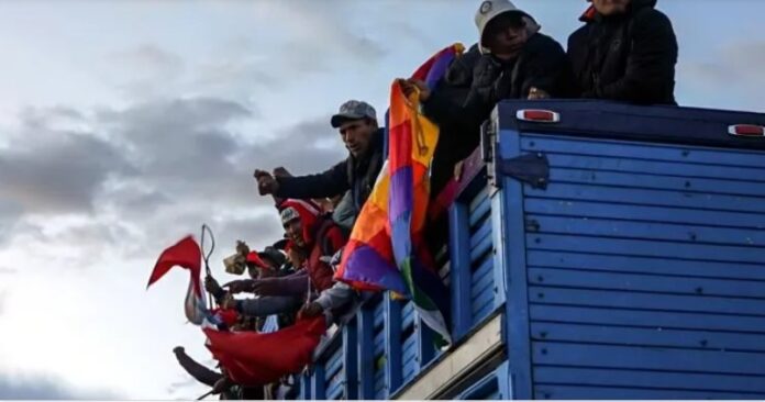 Aymaras parten a Lima