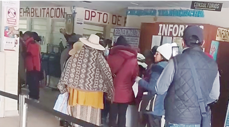 Hospital de Juliaca le cierra las puertas a pacientes