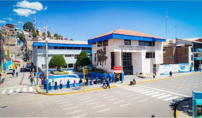 Al centenario de Juliaca