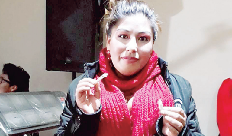 Cantante muere tras fatal caída