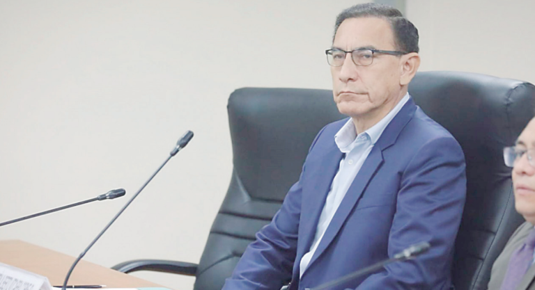 Gerente compromete a Martín Vizcarra con testimonio