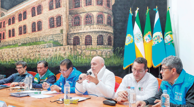 Anuncia que proyecto de agua para Juliaca se licitará el próximo mes