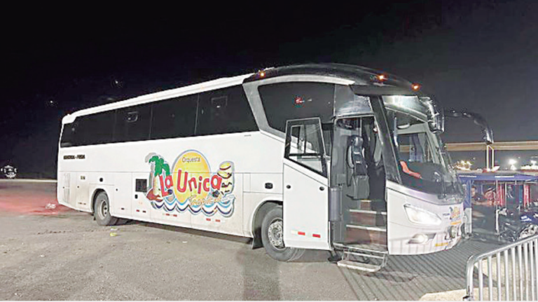 Balean buses de dos orquestas