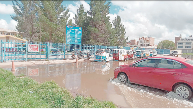 Juliaca: acceso a hospital es intransitable