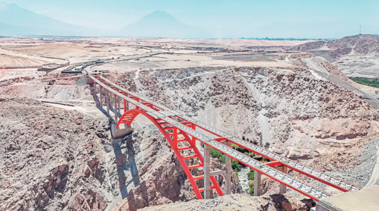 Arequipa: nuevo supervisor en obra de autopista La Joya