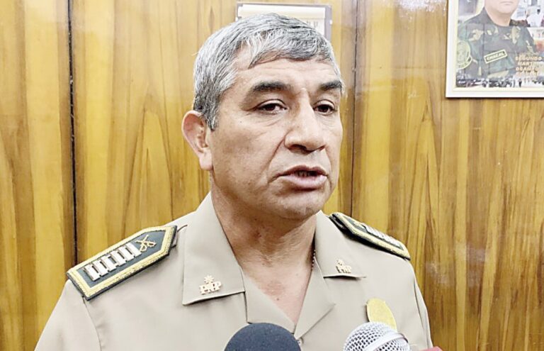 Arequipa: acusan al jefe de la PNP de usar policías como albañiles