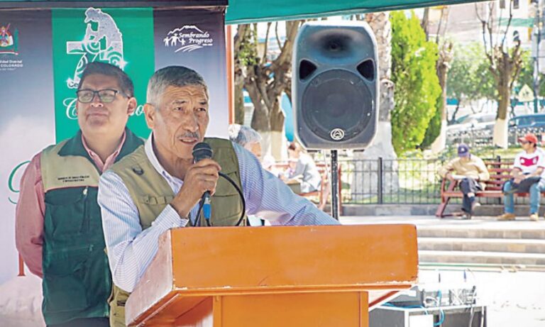 Arequipa: alcalde de Cerro Colorado Manuel Vera retrocede y reinado ni serenata van