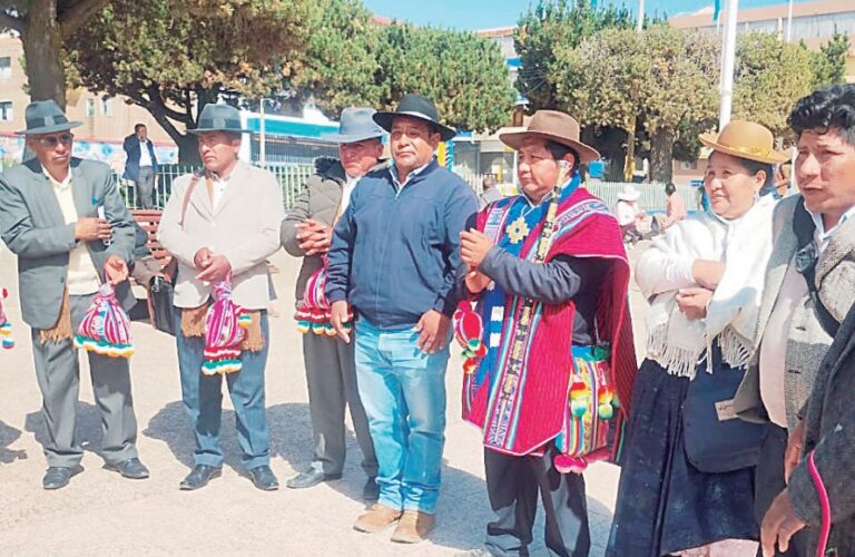 Pueblos originarios de Puno paralizan el 14 de mayo por las tierras comunales