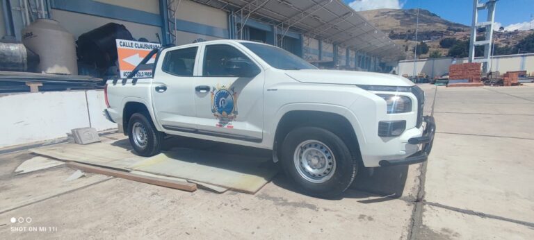 Denuncian sobrevaloración en compra de camioneta en GORE Puno