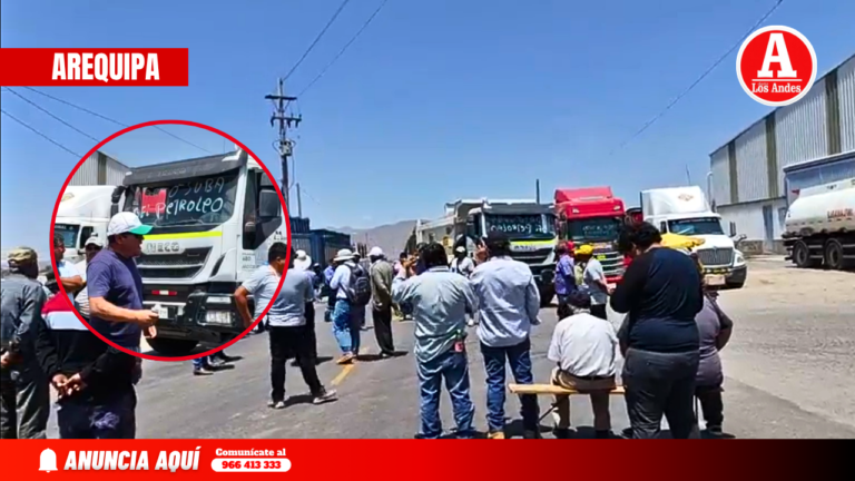 Transportistas bloquearon vía de Evitamiento por alza del combustible