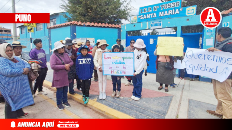 Puno: Realizan plantón en IEP Santa María