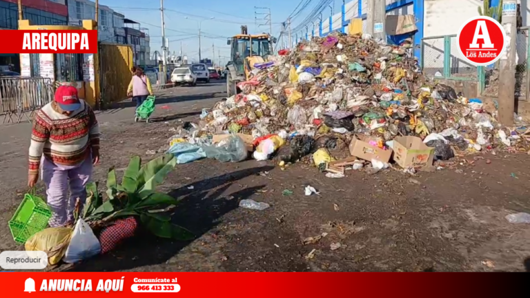 Basura se acumula tras intenso fin de semana en Río Seco