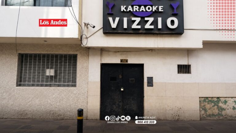 Joven fue auxiliado tras quedar encerrado en karaoke de Juliaca