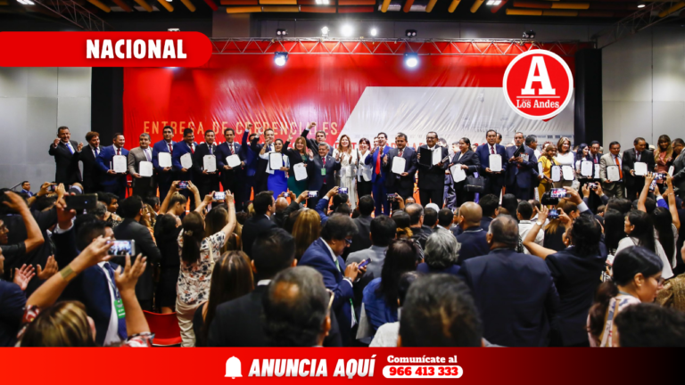 JNE entregará credenciales a senadores, diputados el 25 y 26 de junio