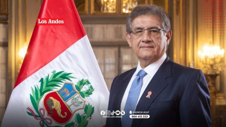 “No se van a aumentar ni a disminuir los feriados”: Ministro de Trabajo aclara documento filtrado del Gobierno