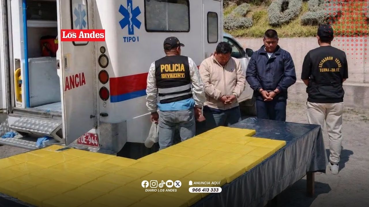 Hallan cerca de 100 kilos de cocaína dentro de una ambulancia que trasladaba a un menor