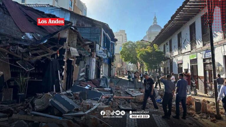 Fuerte terremoto de 7.4 sacude el oeste de Colombia y deja decenas de muertos