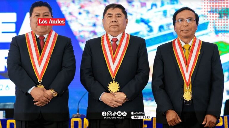 Juramentan nuevas autoridades de la UNA Puno para el periodo 2026-2031
