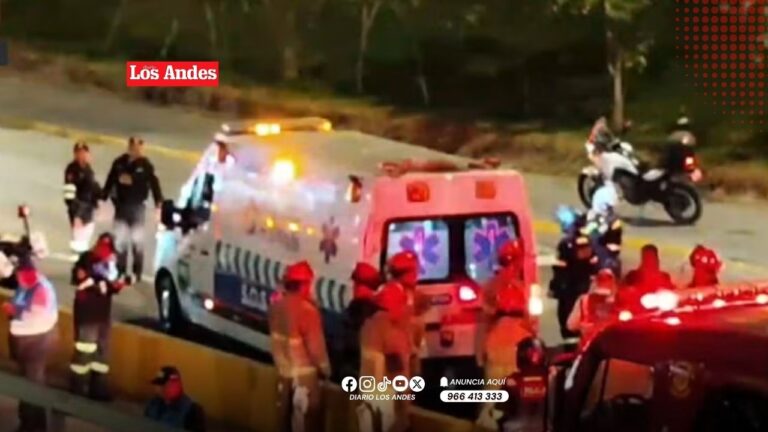 Camioneta de rescate de la PNP choca contra puente en Javier Prado y deja agentes heridos