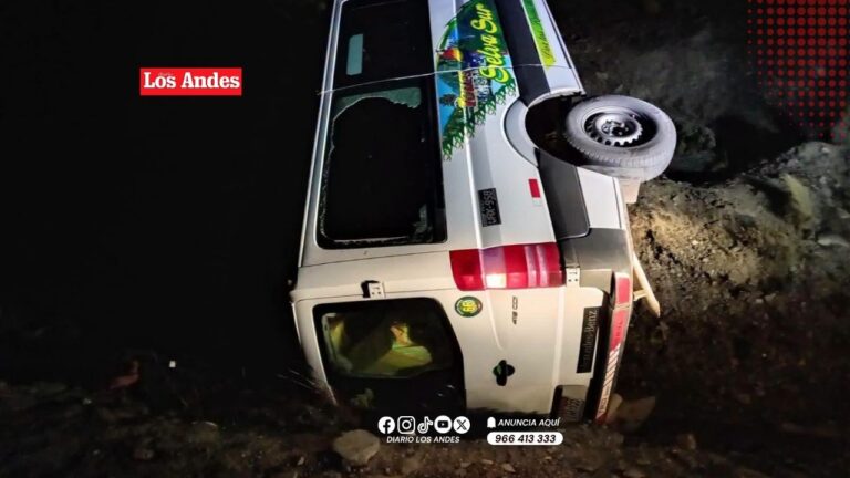 Docente muere tras despiste de miniván en tramo Cuyocuyo–Sallacco