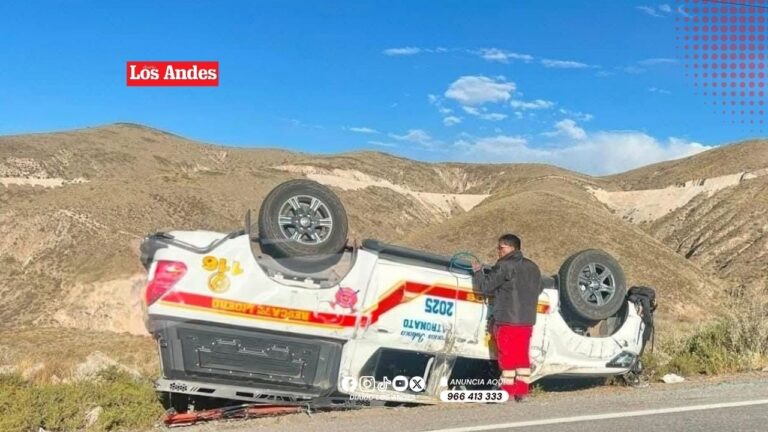 Camioneta de bomberos se despista en la carretera Arequipa–Puno