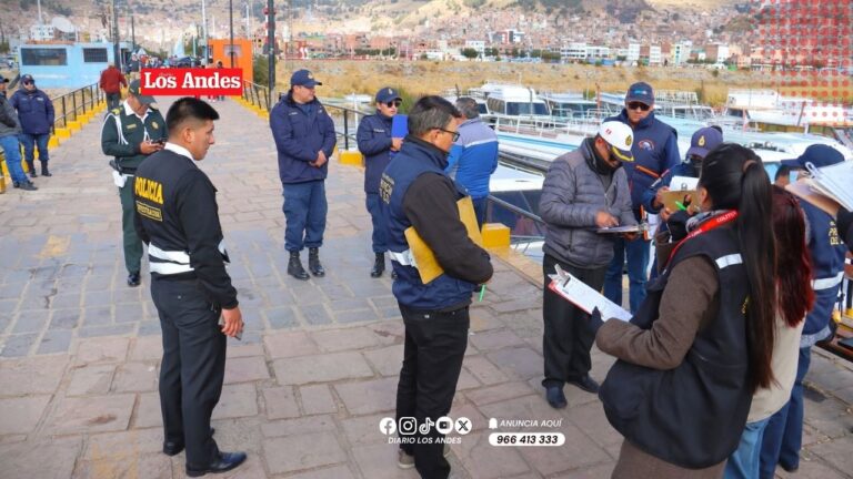 Detectan guías de turismo informales durante fiscalización en el puerto muelle de Puno
